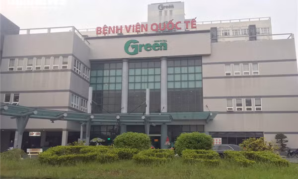 Hải Phòng: Bé 2 tuổi rơi từ tầng 9 bệnh viện xuống đất thiệt mạng