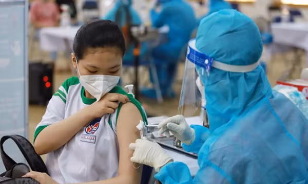 Bộ Y tế hướng dẫn tiêm vaccine phòng COVID-19 cho trẻ em