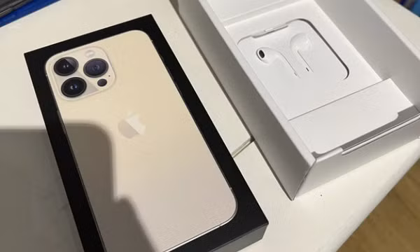 Đây là quốc gia duy nhất trên thế giới bán iPhone 13 kèm tai nghe