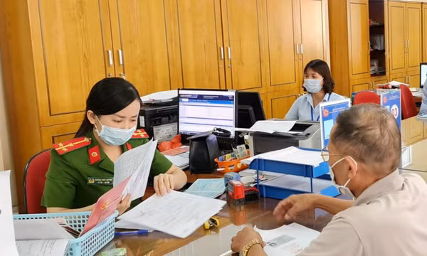 Góp phần xây dựng nền hành chính hiện đại, minh bạch