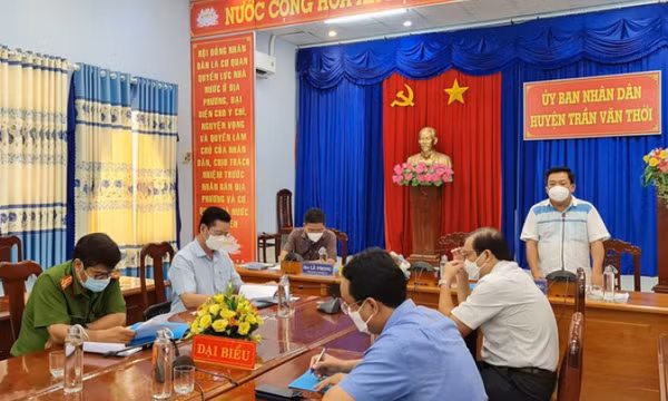 Trưởng trạm y tế nơi xảy ra vụ tiêu hủy 15 con chó ở Cà Mau xin nghỉ việc