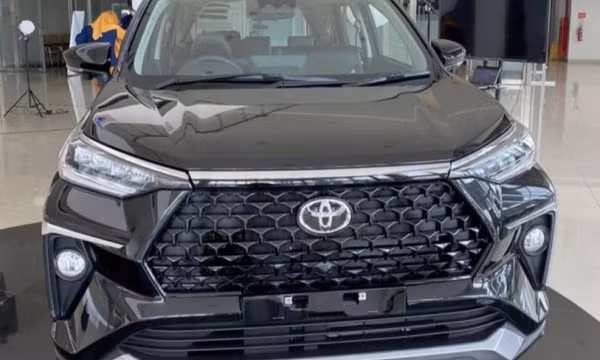 Mẫu MPV cùng nhà với Toyota Innova bất ngờ có mặt tại đại lý, đẹp 'trên cơ' Mitsubishi Xpander