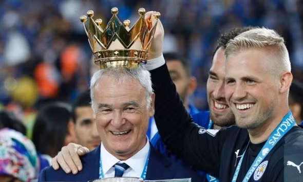 Sa thải HLV, Watford lập tức liên hệ Claudio Ranieri