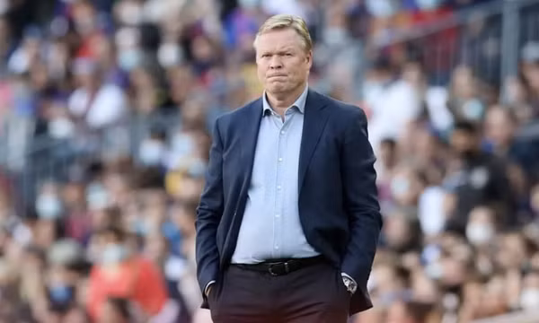 Barca sa thải Koeman