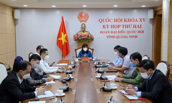 Quốc hội tiếp tục thảo luận trực tuyến 