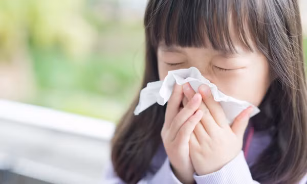 Lạm dụng thuốc điều trị ho và cảm lạnh có thể gây nguy cơ tử vong ở trẻ nhỏ
