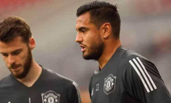 Chia tay Man Utd, Sergio Romero có bến đỗ mới