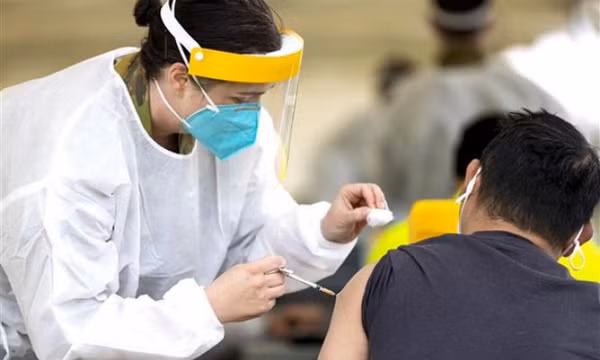 Australia giảm cách ly người tiêm phòng, Nicaragua duyệt vaccine Cuba