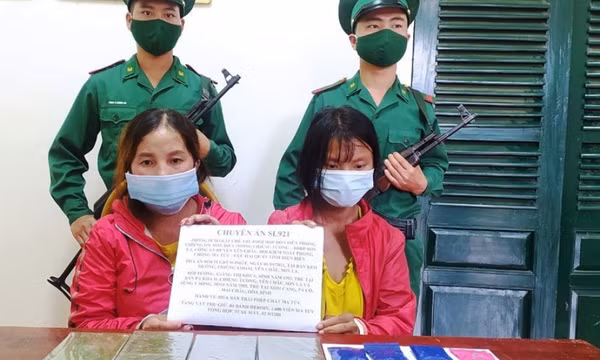 Sơn La: Bắt 2 đối tượng thu giữ 4 bánh heroin, 1.600 viên ma túy