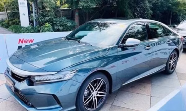 Honda ra mắt mẫu sedan mới ‘đe nẹt’ Toyota Camry: Giá dự kiến rẻ bất ngờ, thiết kế ‘lấn át’ Mazda6