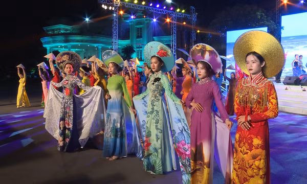 Đặc sắc Chương trình nghệ thuật “Vịnh Hạ Long - Điểm hẹn kỳ quan thiên nhiên thế giới”