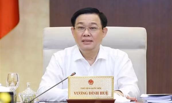 Sau 17 năm thi hành Luật Thi đua, khen thưởng: Bộc lộ nhiều bất cập