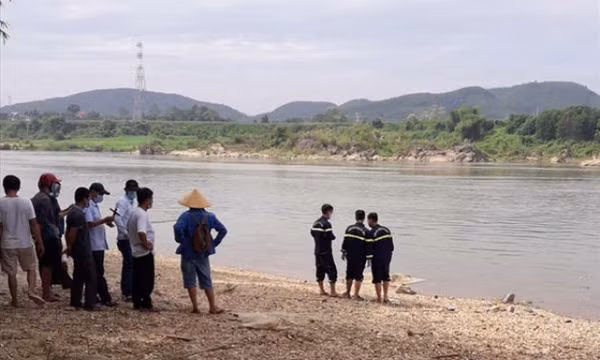 Tuyên Quang: Đã tìm thấy thi thể 2 học sinh bị đuối nước trên sông Lô