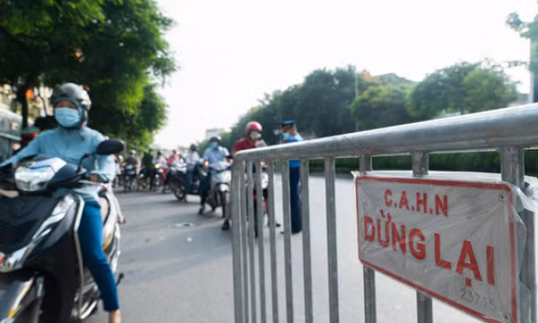 Hà Nội dừng kiểm tra người tại 22 chốt kiểm soát ra vào TP