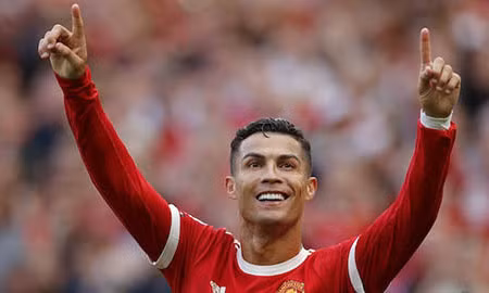 Conte sẽ giữ Ronaldo và 8 cầu thủ Man United nếu thay Solskjaer