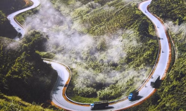 Đèo Phượng Hoàng Đắk Lắk: 'Cánh chim trời' sải cánh giữa đại ngàn Tây Nguyên
