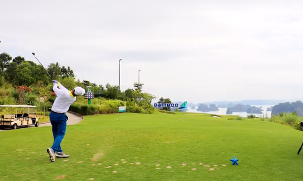 Hấp dẫn Giải golf Quảng Ninh mở rộng 2021- Cúp truyền hình Quảng Ninh