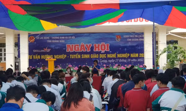 Tư vấn hướng nghiệp – Tuyển sinh giáo dục nghề nghiệp tại TP Hạ Long