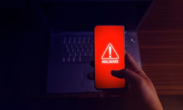 Hệ điều hành Android là "điểm đến ưa thích" của mã độc, phần mềm theo dõi?