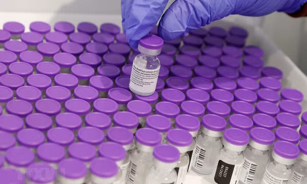Vaccine Pfizer/BioNTech đạt hiệu quả bảo vệ cao với thanh thiếu niên