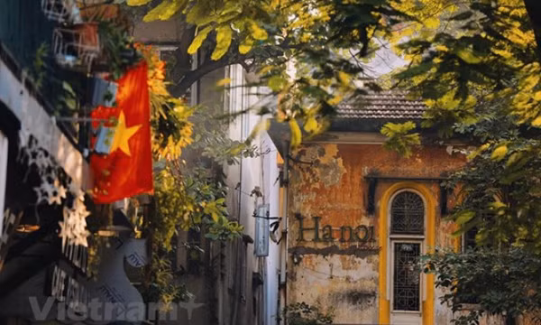 Bảo tàng, khách sạn Hà Nội dè dặt trong ngày đầu mở cửa đón khách