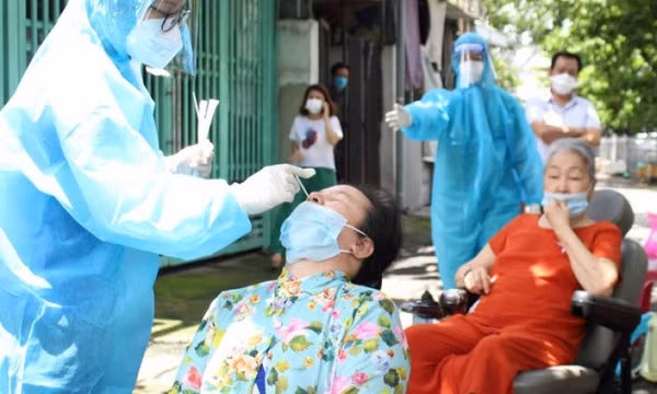 TP.HCM lấy hơn 1,4 triệu mẫu test nhanh, phát hiện 54.498 ca dương tính