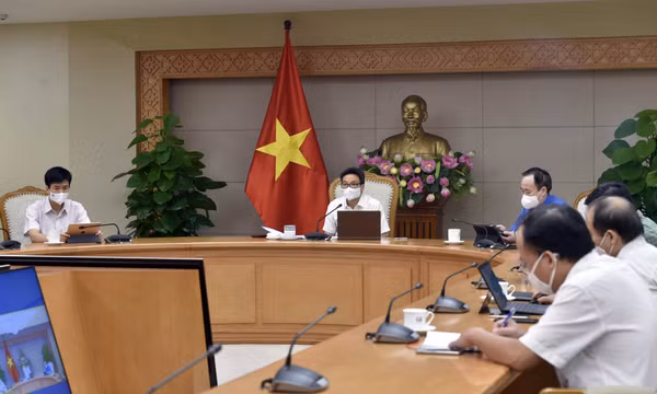 Bàn giải pháp thực hiện nghiêm ngặt, thực chất hơn Chỉ thị 16 tại TPHCM