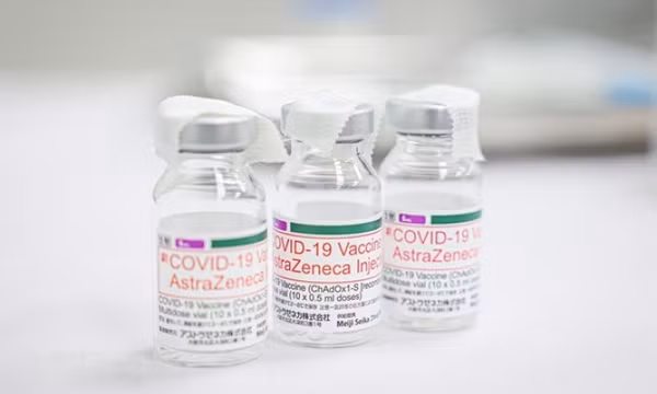 Thêm 1,2 triệu liều vaccine COVID-19 của AstraZeneca về Việt Nam