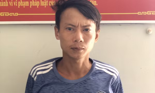 Bênh vợ, chém 2 bảo vệ chốt kiểm soát
