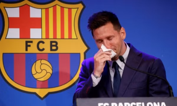 CHÍNH THỨC! Messi họp báo chia tay Barca: Lý do ra đi, bất ngờ vụ PSG