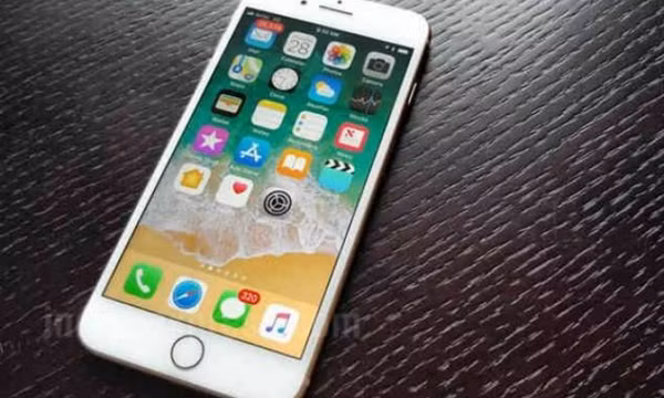 Thủ thuật tăng tốc iPhone đời cũ cực đơn giản: đổi quốc gia sang Pháp