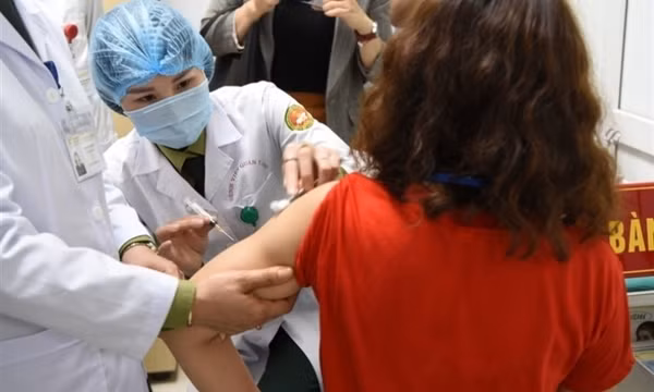 Bộ Y tế nói gì khi nhiều tỉnh muốn tiêm thử vaccine Nano Covax?