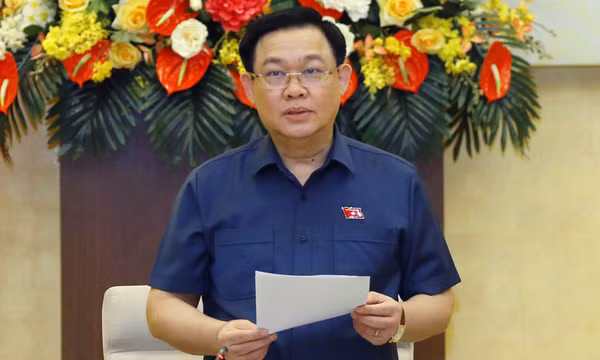 Chủ tịch Quốc hội chủ trì phiên họp về chiến lược xây dựng và hoàn thiện Nhà nước pháp quyền