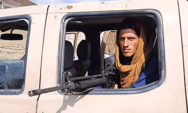 Chính phủ Afghanistan đàm phán với Taliban về chính quyền chuyển tiếp