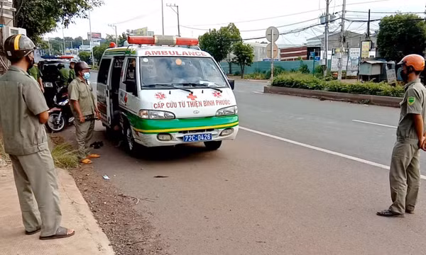Phát hiện lái xe cứu thương tàng trữ ma túy