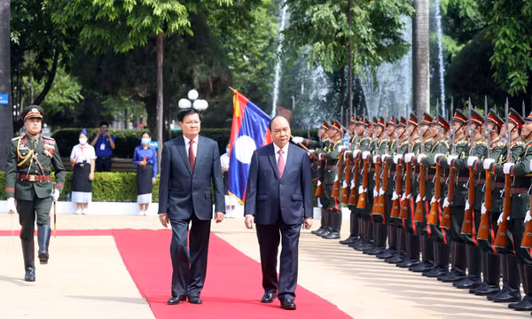 Ưu tiên cao nhất cho việc không ngừng củng cố, vun đắp mối quan hệ Việt-Lào