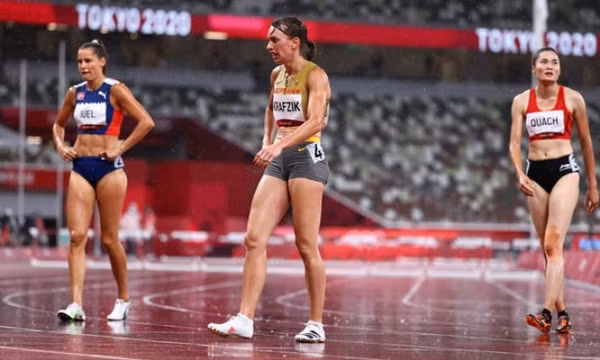 Quách Thị Lan chia tay Olympic trong cơn mưa nặng hạt ở Tokyo
