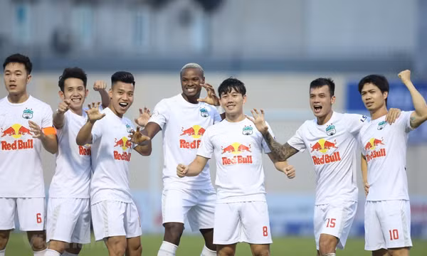 Chính thức hủy V-League 2021, Hoàng Anh Gia Lai chưa thể vô địch