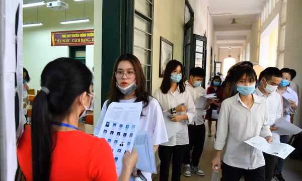 Tỷ lệ học sinh tốt nghiệp trung học phổ thông tăng, đạt hơn 98%