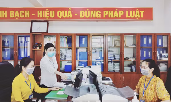 Nữ bí thư Đảng ủy phường giỏi việc nước, đảm việc nhà
