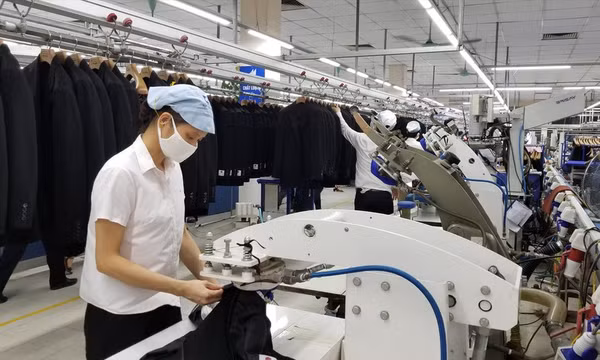 Cần giảm các loại thuế, phí thực chất hơn