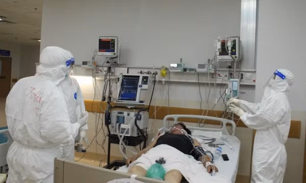Số ca tử vong vì COVID-19 ở TPHCM bắt đầu giảm