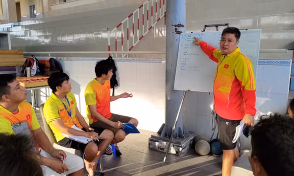 Chuyên gia Trung Quốc của đội tuyển bơi Việt Nam đột ngột qua đời
