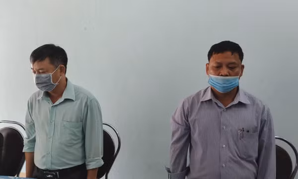 Trưởng Đài cùng kế toán lập khống hồ sơ rút hơn 200 triệu tiêu xài