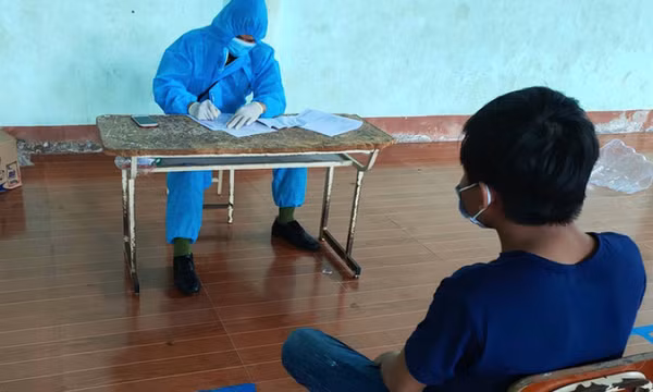 Đánh nhau trong khu cách ly