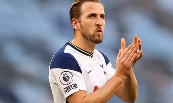 Tottenham trao hợp đồng cực khủng, giữ chân Kane đến 2027