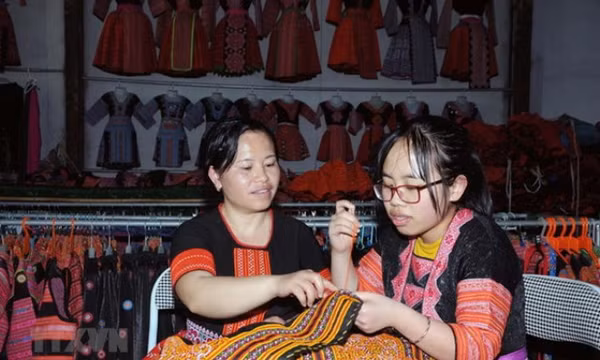 Lùi thời gian tổ chức Ngày hội Văn hóa dân tộc Mông sang tháng 12