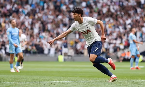 Son Heung-min đốn ngã Man City