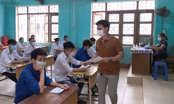 Gần 98% thí sinh đã đến làm thủ tục dự thi tốt nghiệp THPT đợt 2