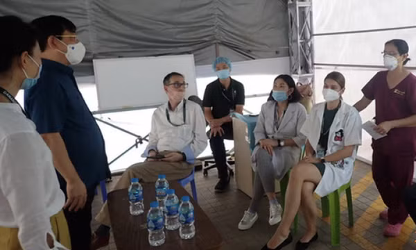 Kiểm tra 2 phòng khám tư nhân ở TP.HCM thu phí chăm sóc F0 tại nhà giá 12 - 36 triệu
